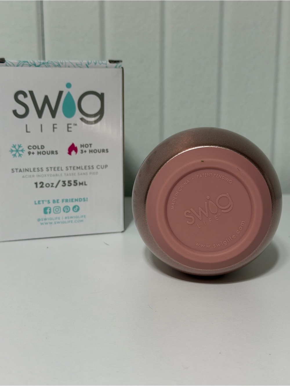 Swig Rose Metallic Insulated Stemless Wine Tumbler - 12 oz - Picture 4 of 6